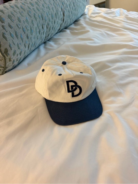 Daily Drills Vintage DD SnapBack Hat/Cap in White and Navy Blue main image 7